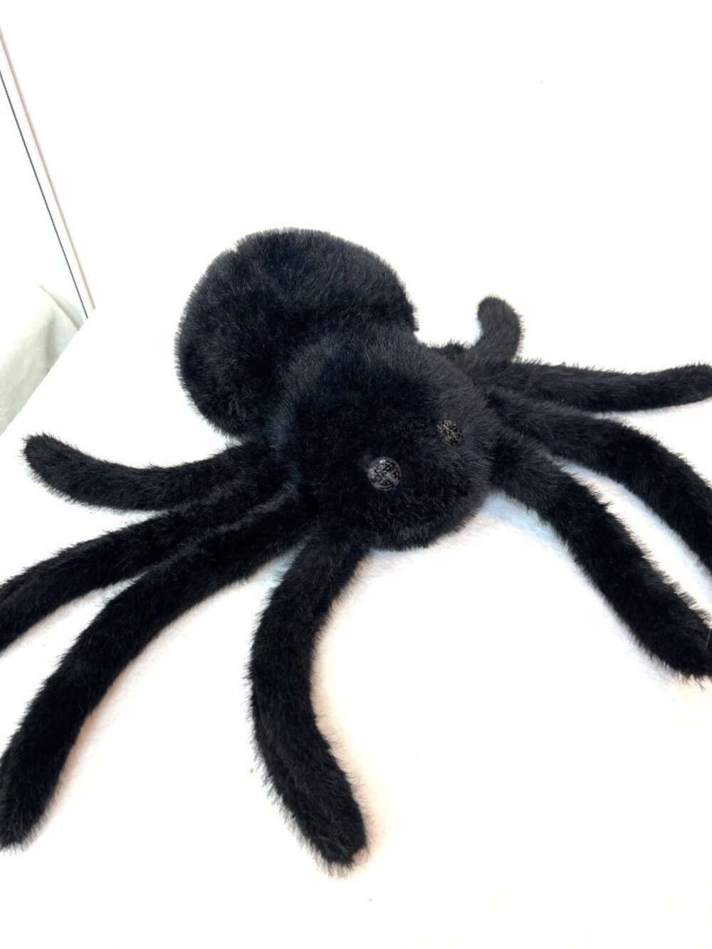 Cynthia Rowley Curious New York Giant Plush Spider Black Sequin Eyes Halloween